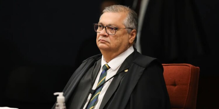 Moraes autoriza investigação para apurar ameaças contra Flávio Dino