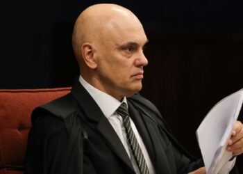 Moraes destitui advogados de dois réus do Núcleo 2 da trama golpista