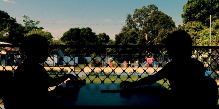 A Vida Depois do Acolhimento é tema do Caminhos da Reportagem