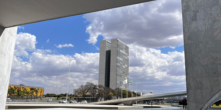 Sancionadas regras para idade mínima dos candidatos a cargos eletivos — Senado Notícias