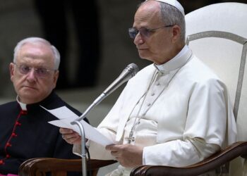 Papa Leão faz 1ª reunião com sobreviventes de abuso sexual na Igreja