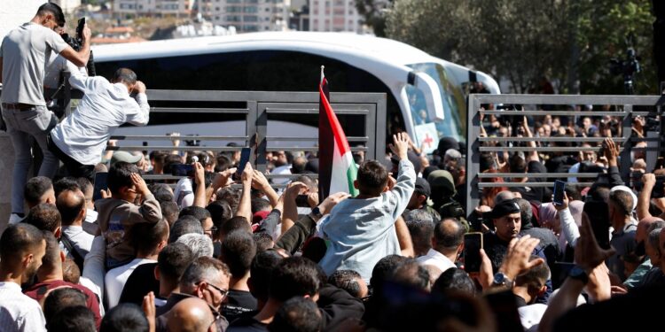 Representantes de Israel e Palestina no Brasil comentam plano de paz