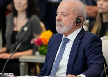 Lula aguarda reunião com Trump e aposta em solução a tarifaço