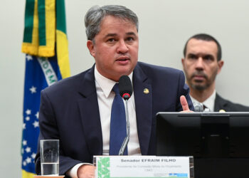 Comissão Mista de Orçamento vota LDO na terça-feira — Senado Notícias