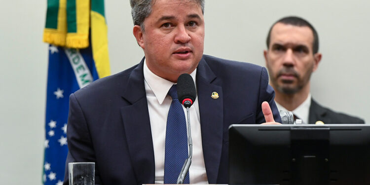 Comissão Mista de Orçamento vota LDO na terça-feira — Senado Notícias