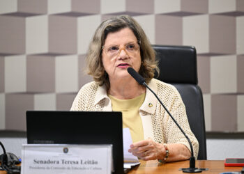 CE e CCT debatem diretrizes para ciência na educação na terça-feira — Senado Notícias
