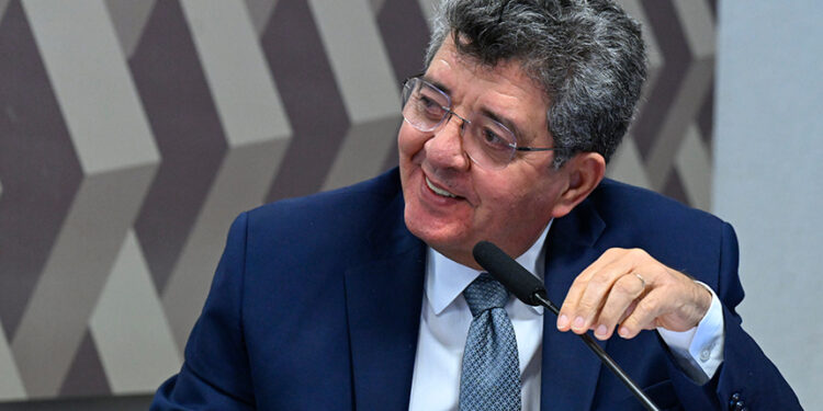 Comissão mista debate impactos da MP do Plano Brasil Soberano — Senado Notícias