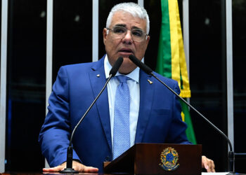 Girão cobra impeachment de Mendes por ‘atividade política e conflito de interesse’ — Senado Notícias