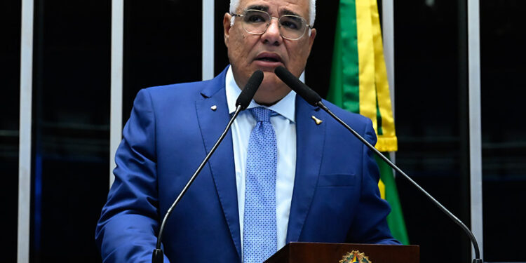 Girão cobra impeachment de Mendes por ‘atividade política e conflito de interesse’ — Senado Notícias