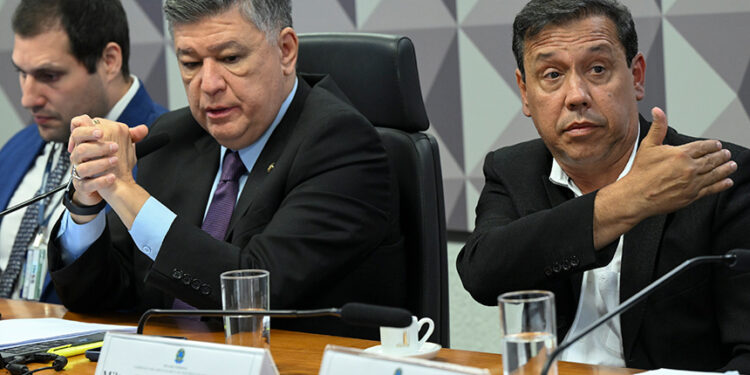 Silêncio de presidente do Sindnapi frustra parlamentares em sessão da CPMI do INSS — Senado Notícias