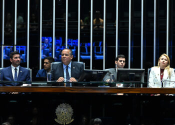 Senado homenageia os 35 anos da Universidade Estadual do Tocantins — Senado Notícias