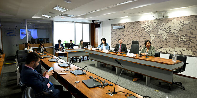 Pacto de prevenção ainda não é efetivo contra feminicídios, dizem debatedores — Senado Notícias