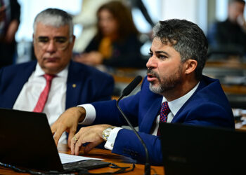 Projeto que proíbe uso de telessaúde para orientação sobre aborto passa na CDH — Senado Notícias