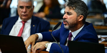 Projeto que proíbe uso de telessaúde para orientação sobre aborto passa na CDH — Senado Notícias