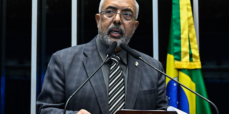 Paim defende tarifa zero para transporte como política de inclusão — Senado Notícias