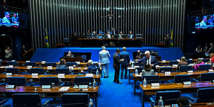 Senado aprova investimento de R$ 30 bi fora do arcabouço para Forças Armadas — Senado Notícias
