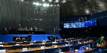 Programa de prevenção à depressão retorna para a Câmara — Senado Notícias