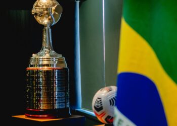 Flamengo e Palmeiras disputam 7ª final brasileira da Libertadores