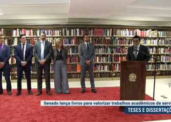 Senado lança coleção de livros com teses e dissertações de servidores — Senado Notícias