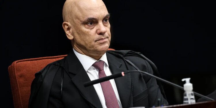 Ex-assessor de Moraes é detido na Itália e notificado sobre extradição