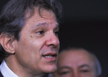 Haddad defende retomada parcial de MP alternativa à do IOF
