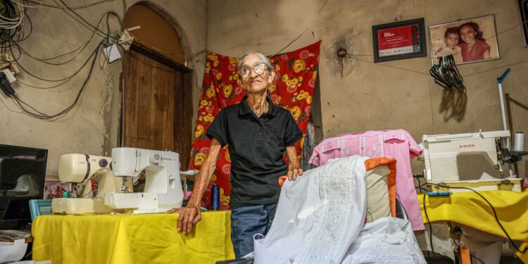 Mulheres resgatam arte marajoara e buscam espaço no mercado da moda