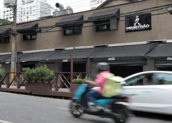 SP tem estabelecimentos fechados por suspeita de bebida adulterada