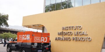 Famílias de mortos em operação no Rio reclamam de falta de informação