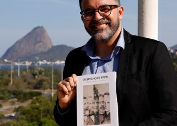 Descoberto por historiador, Insley Pacheco ganha livro