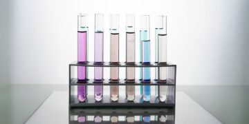 Metanol: químicos alertam sobre riscos de testes caseiros