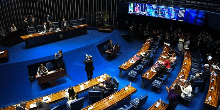 Vai a sanção sistema para pessoas com necessidade complexa de comunicação — Senado Notícias
