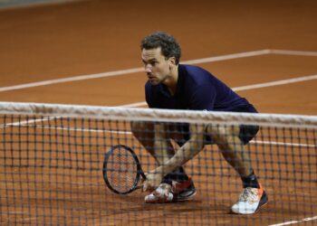 Bruno Soares retorna às quadras para enfrentar lendas do tênis