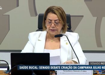 Debatedores pedem campanha de conscientização sobre saúde bucal — Senado Notícias