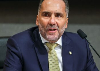 Substitutivo de Derrite limita combate a facções, diz Mário Sarrubbo