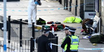 Ataque a trem em Cambridge deixa nove pessoas em estado grave