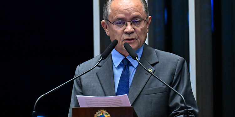 Zequinha Marinho defende medidas contra importação de leite — Senado Notícias