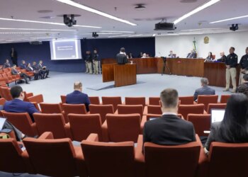 STF retoma julgamento do Núcleo 3 da trama golpista após intervalo