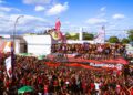 Flamengo embarca para final da Libertadores com festa da torcida