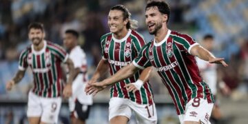 Fluminense goleia São Paulo e confirma presença na Copa Libertadores
