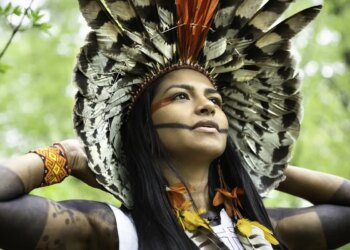 Juma Xipaia denuncia impactos de megaempreendimentos na Amazônia