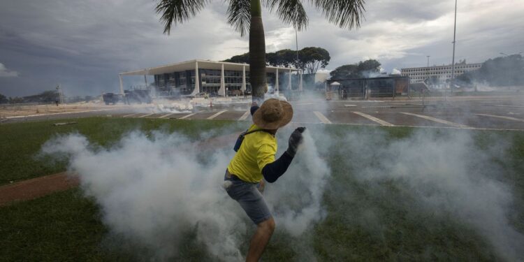 Trama golpista: defesas de kids pretos iniciam sustentações no STF