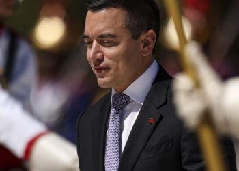 Em referendo, Equador rejeita instalar bases militares estrangeiras