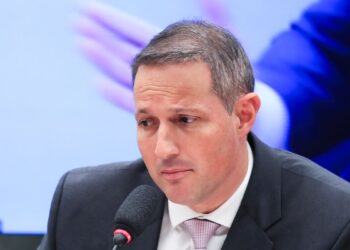 Derrite recua e mantém atuação da PF no combate ao crime organizado