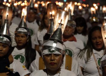 Extrativistas marcham na COP por reconhecimento na proteção florestal