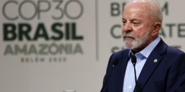 Lula diz que gasto com armas vai causar “apocalipse climático”
