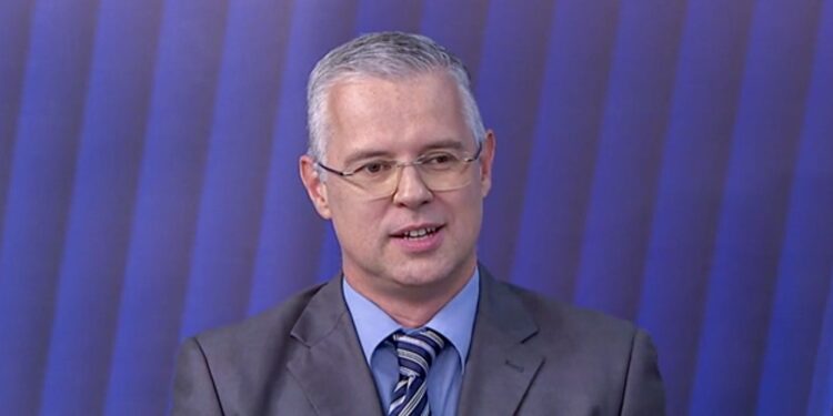 Prisão de militares revela amadurecimento democrático, diz historiador