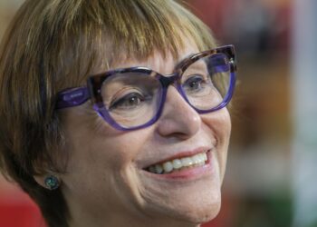 Exposição no Senado homenageia mulheres na redemocratização do país