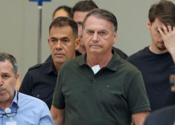 Moraes autoriza internação de Bolsonaro para realização de cirurgia