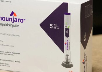 Anvisa alerta para riscos de canetas emagrecedoras manipuladas