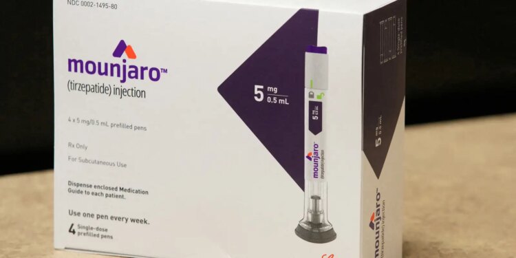 Anvisa alerta para riscos de canetas emagrecedoras manipuladas